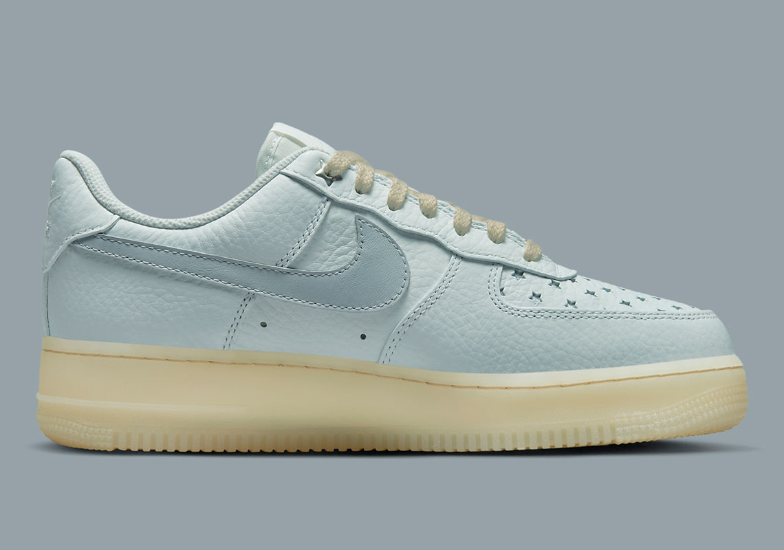nike air force 1 low light turqoise FD0793 00 1