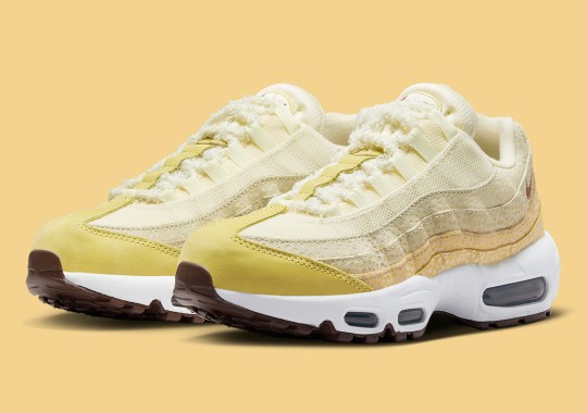 The Women's Nike Air Max 95 "Alabaster" Comes Complete With Fuzzy Laces