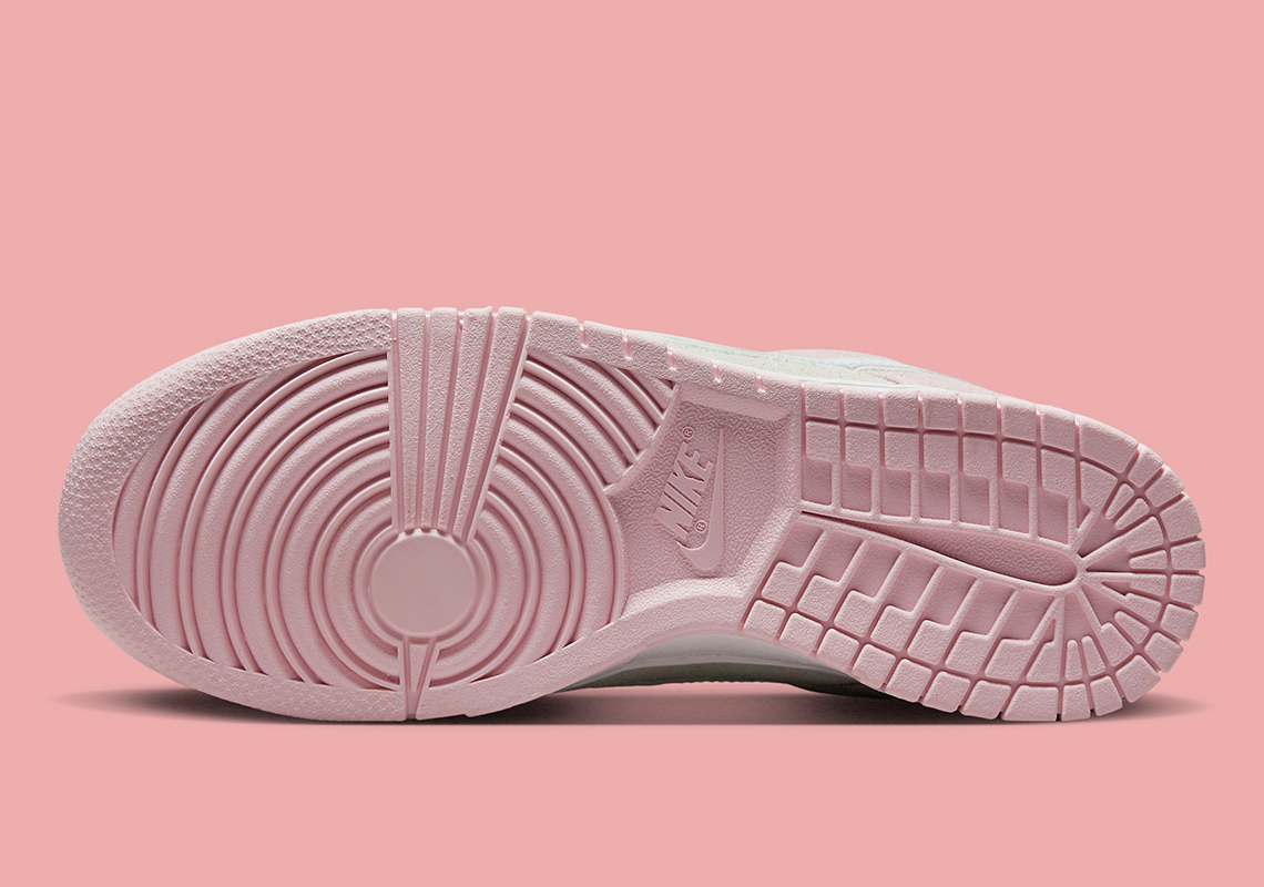 Nike's Latest Dunk Low Colorway Brings A Pop Of Bubblegum Pink - Sneaker  News