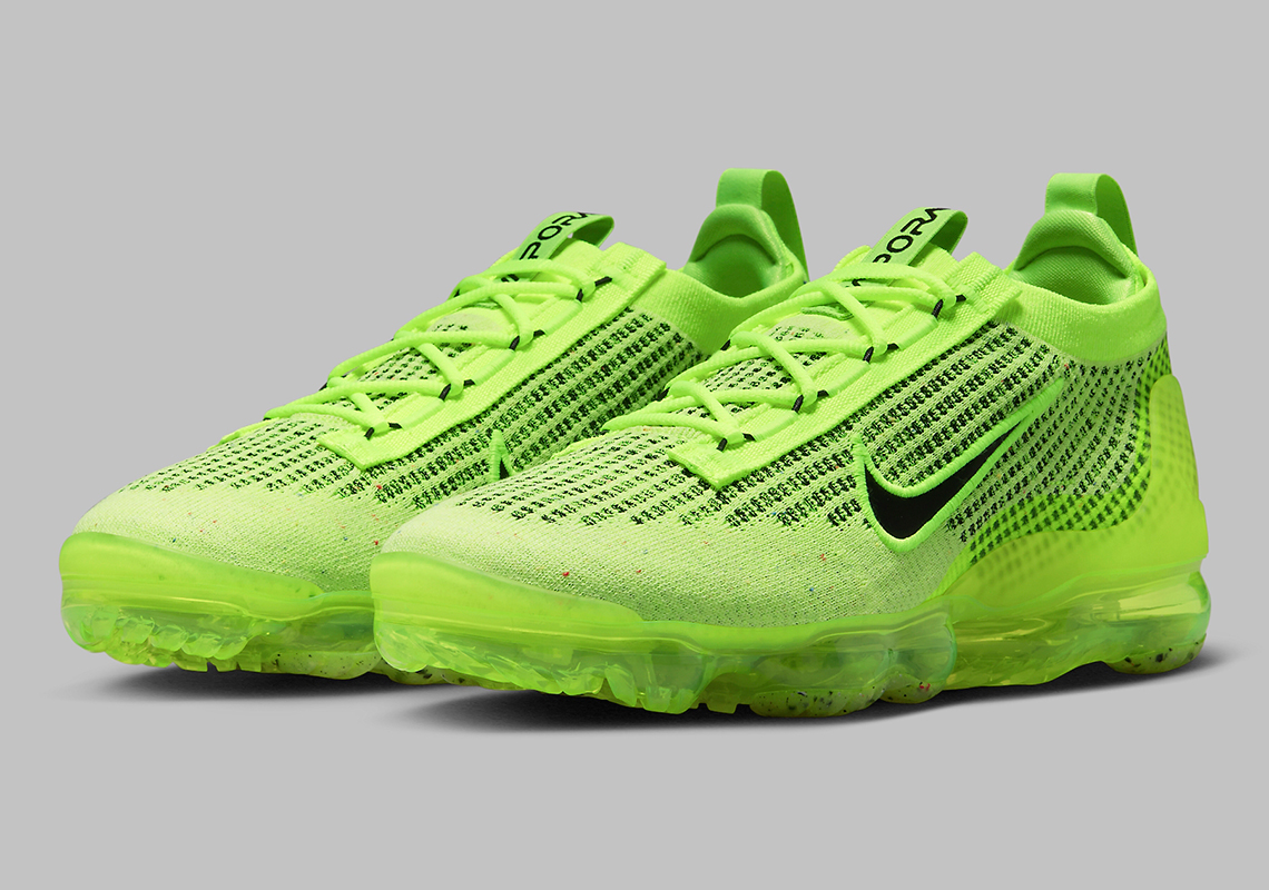 home delivery To read Stage Nike Vapormax Flyknit 2021 "Volt/Black" FD0761-700 | SneakerNews.com