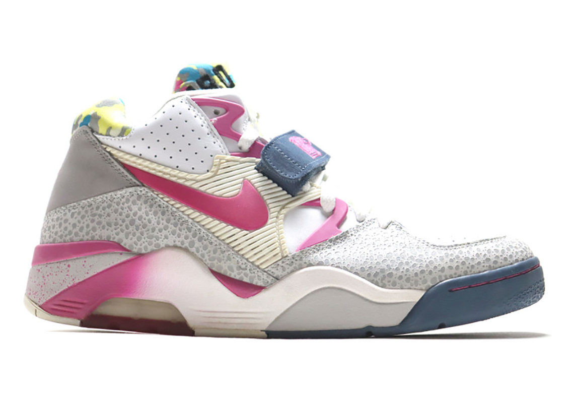 Union Nike Air Force 180 Clerks Select