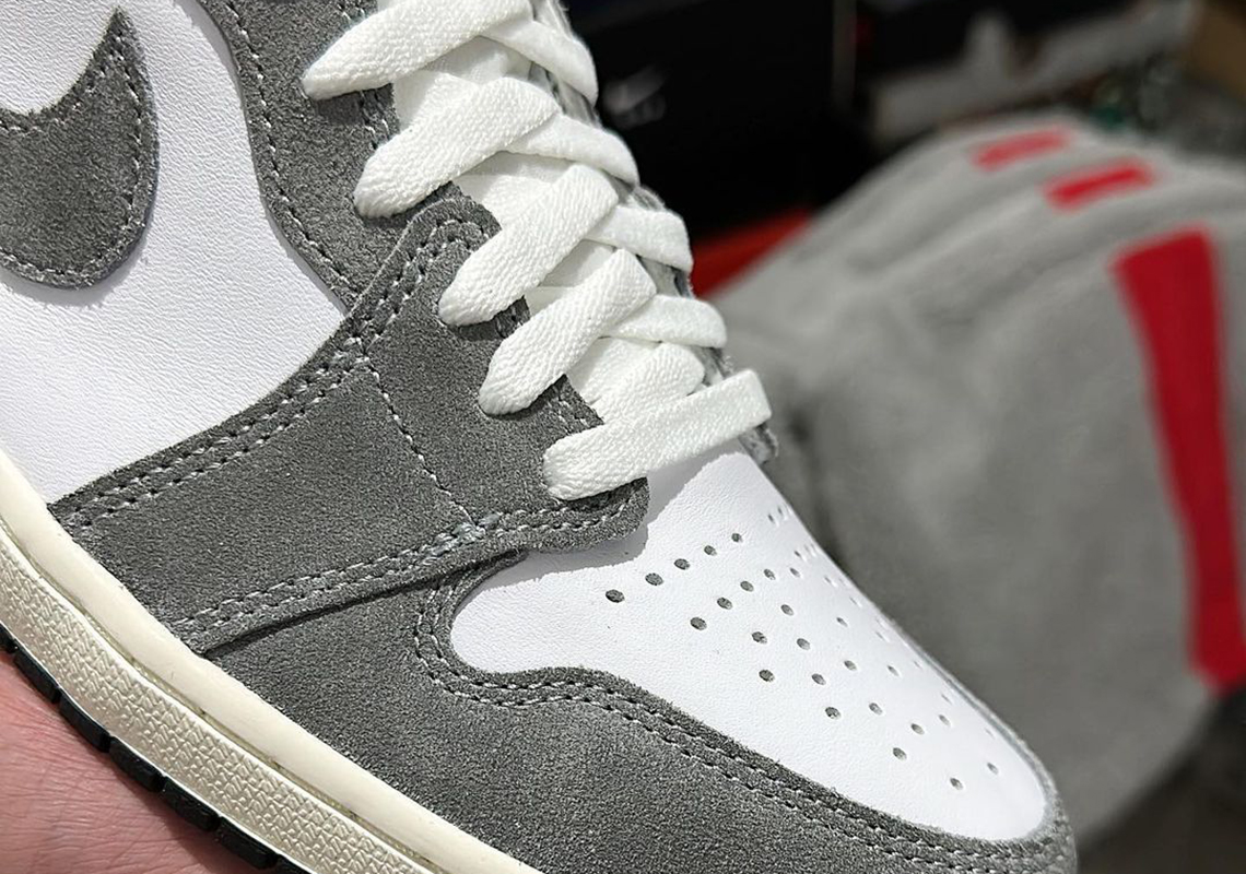 Here is a first look at the Air Jordan 3 Muslin via SNKRS Live