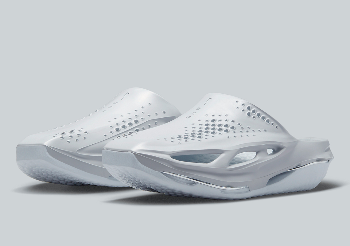 Matthew M. Williams' Nike MMW 005 Slide Resurfaces In A Light Grey Colorway