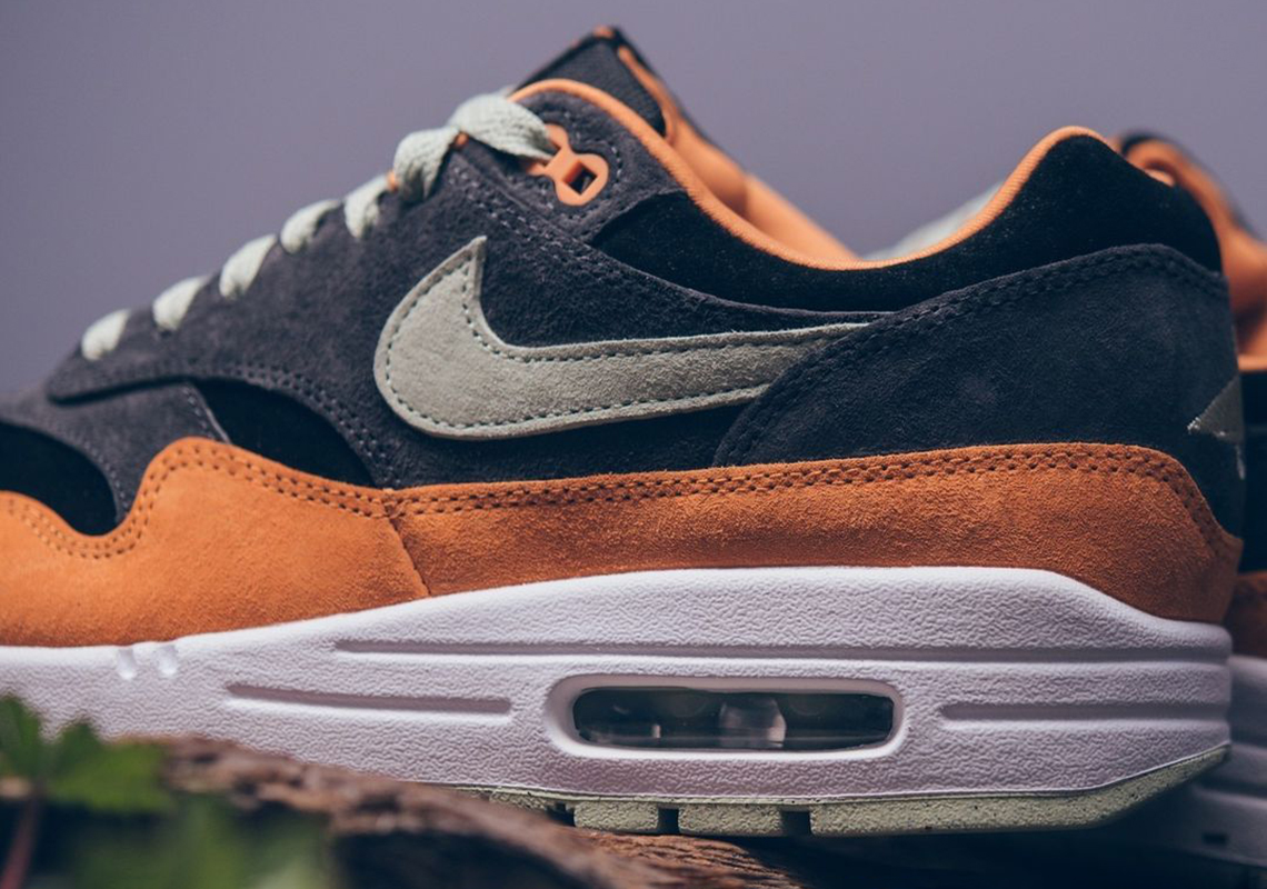 Nike Air Max 1 'Ugly Duckling' Pack SNKRS Release Info: How to Buy It –  Footwear News