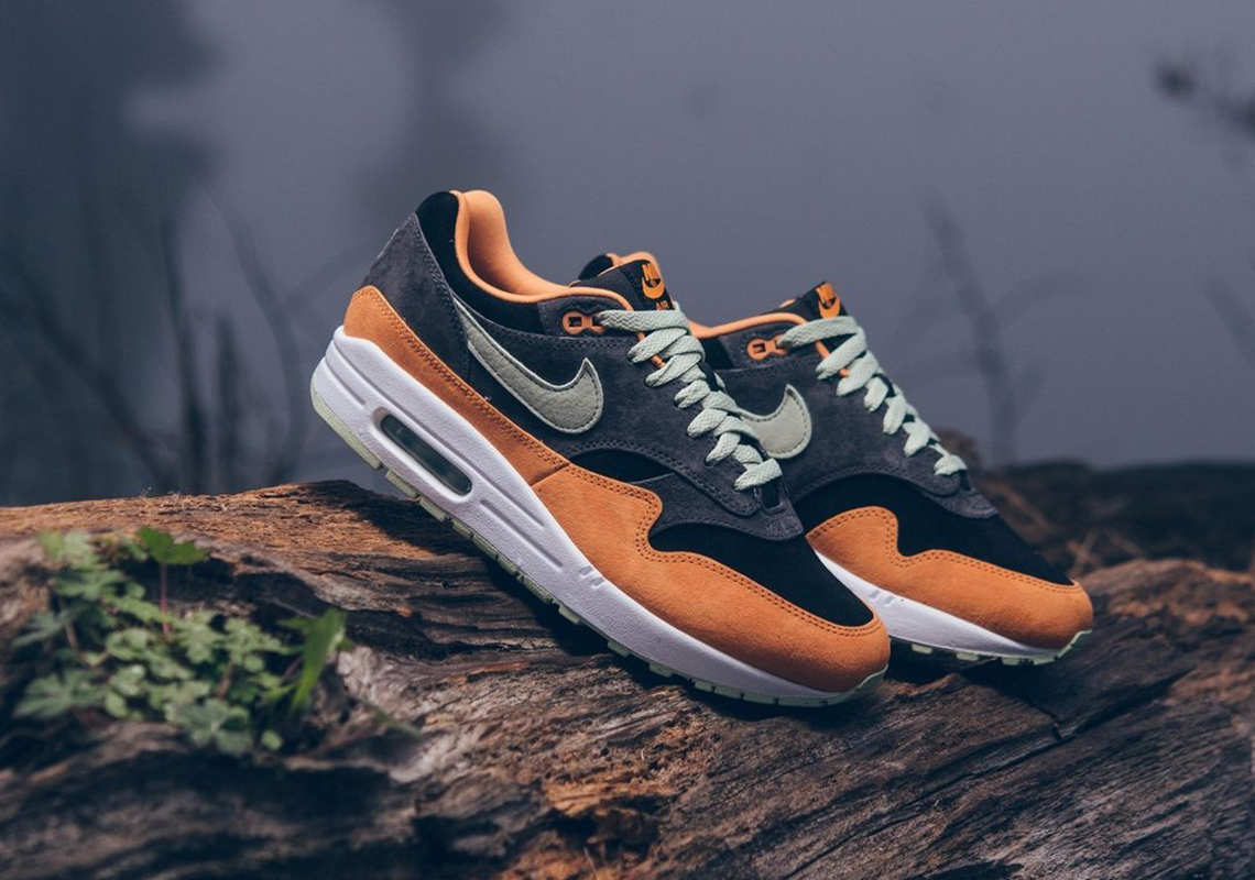 Nike Air Max 1 Ugly Ceramic List | SneakerNews.com