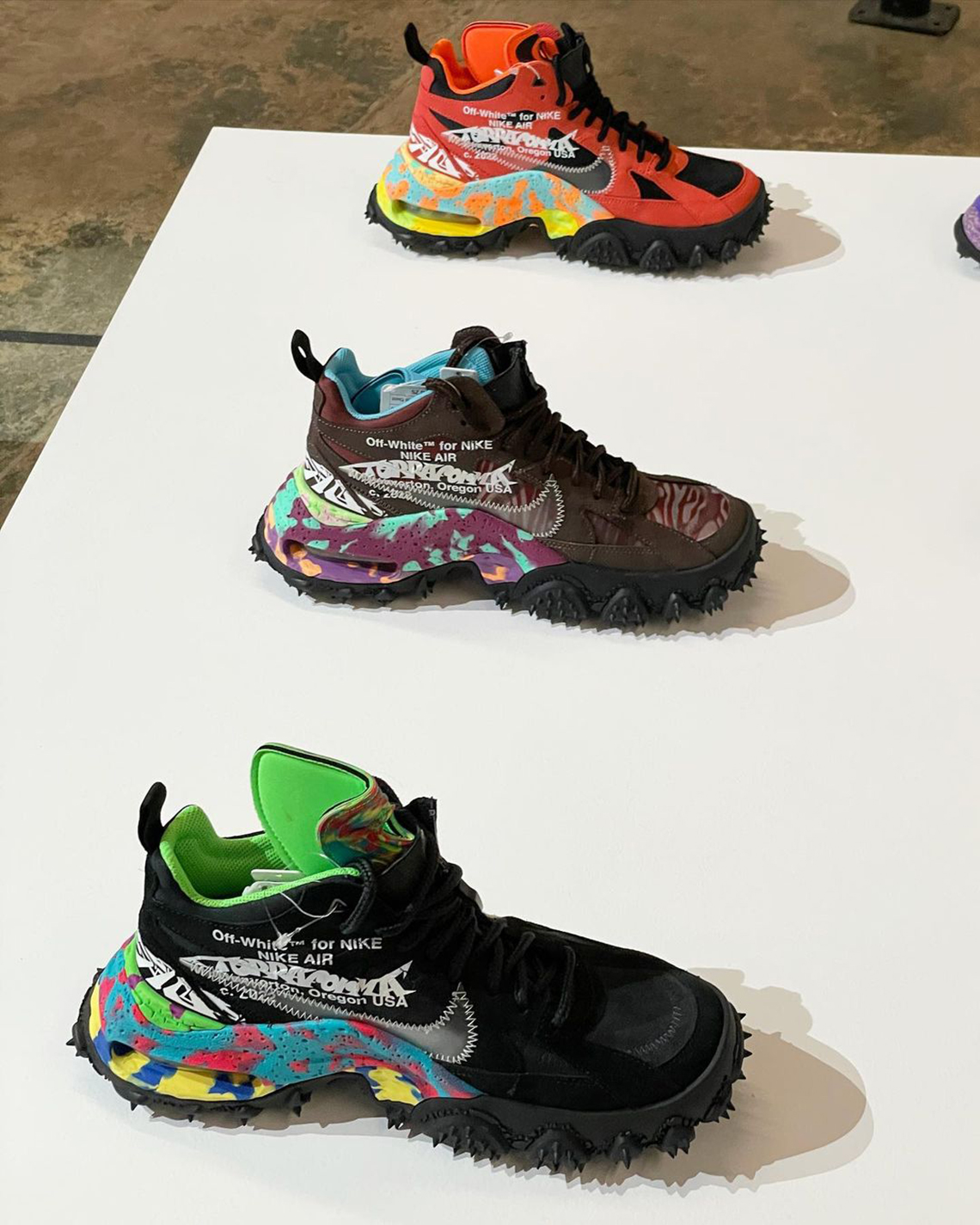 Off white 2025 colorful sneakers