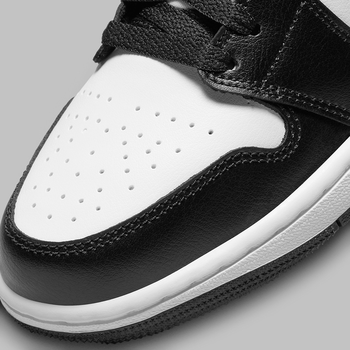 Air Jordan 1 Low Black White DC0774-101 | SneakerNews.com