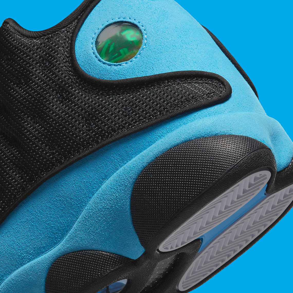 Air jordan 13 black and blue deals