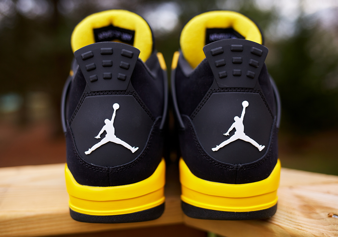 Air Jordan 4 "Thunder" 2023 Retro Release Date