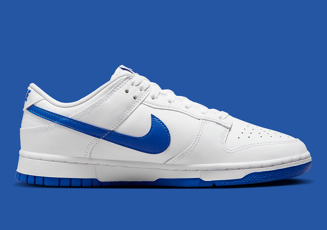 dunk low blue and white