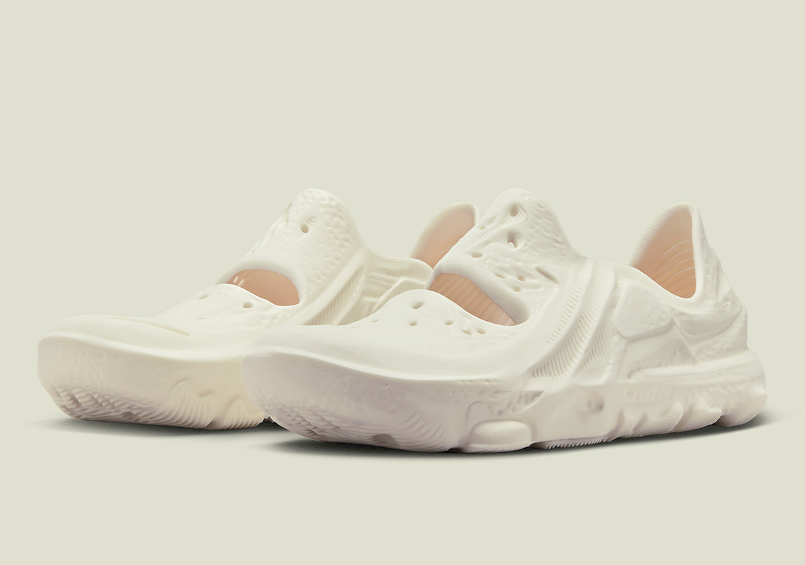 Nike ISPA Universal Foam Shoes