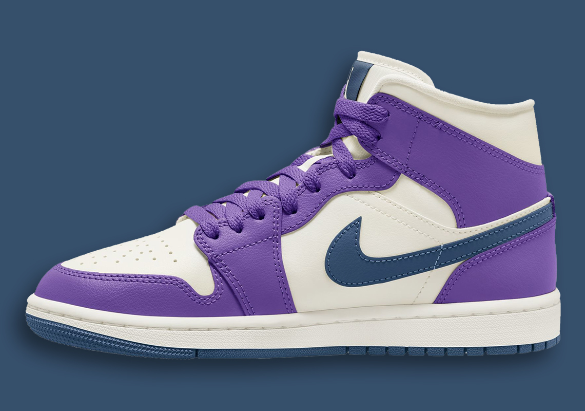 Air Jordan 1 Mid Womens 