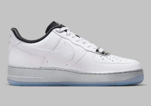 Nike Air Force 1 Low 