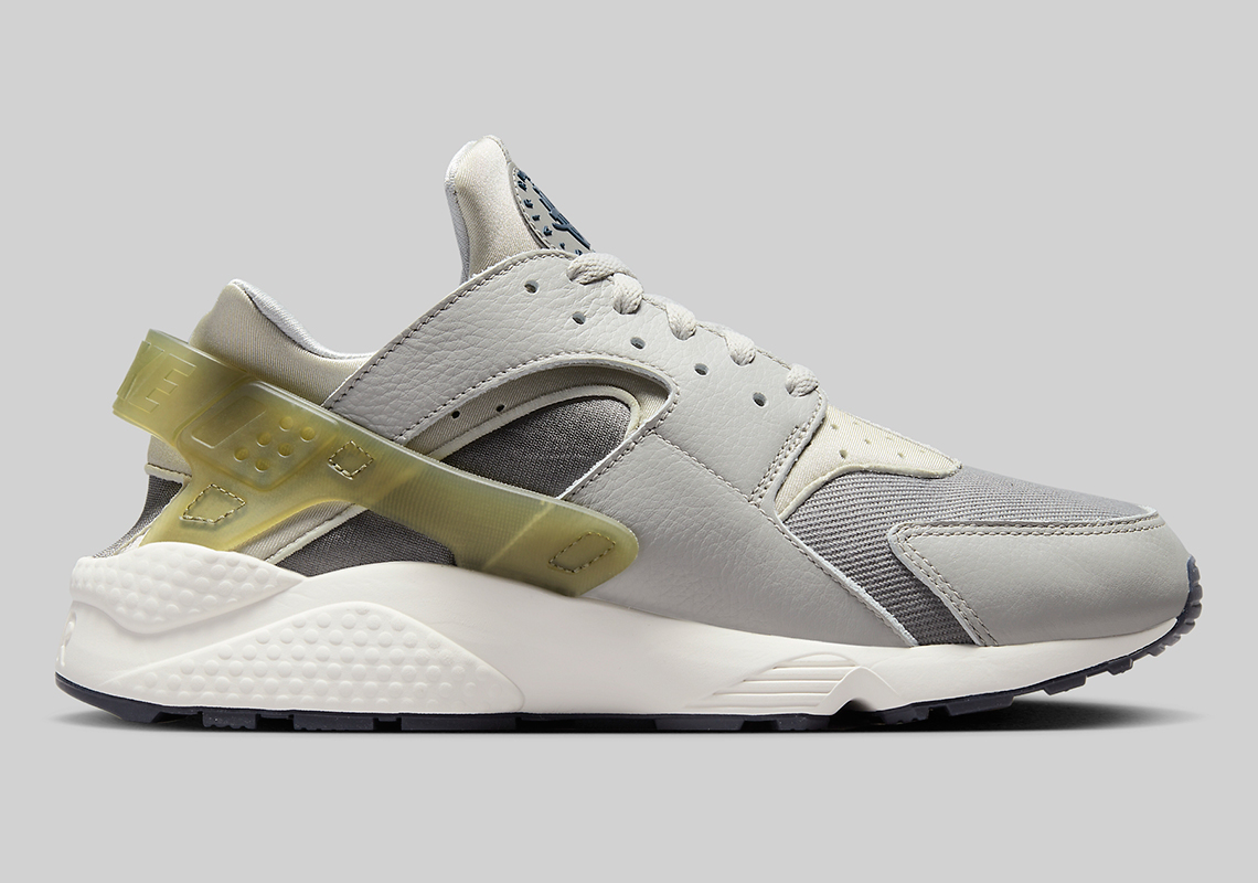 Nike Air Huarache Grey Sail Fb3259 001 1