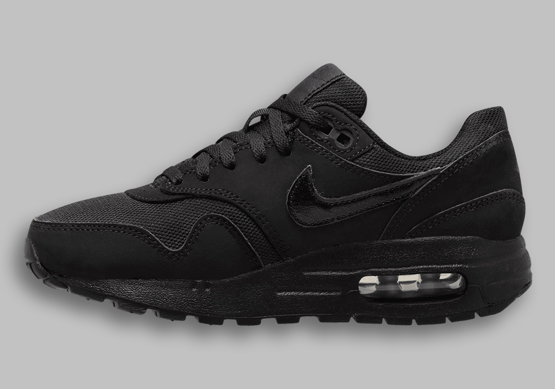 The Nike Air Max 1 Black White Releases Holiday 2023 - Sneaker News