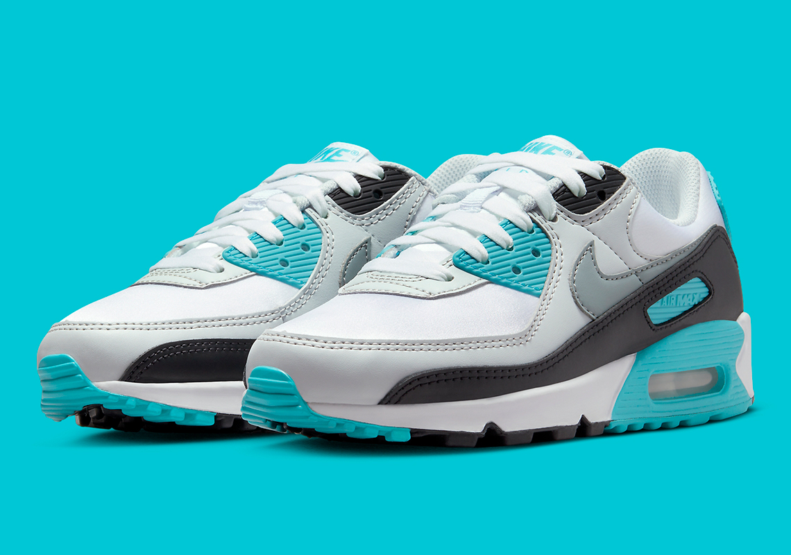 A Wave Of "Teal Nebula" Crashes Across The Nike Air Max 90