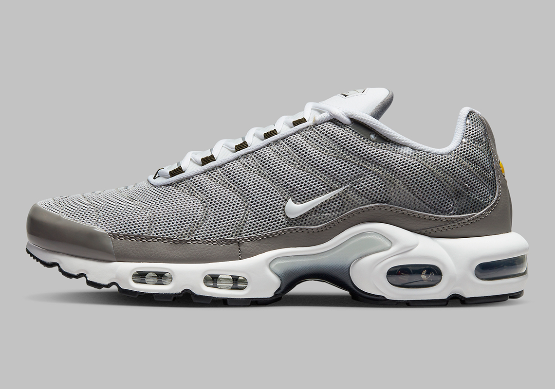 A Greyscale Nike Air Max Plus Joins The Fold