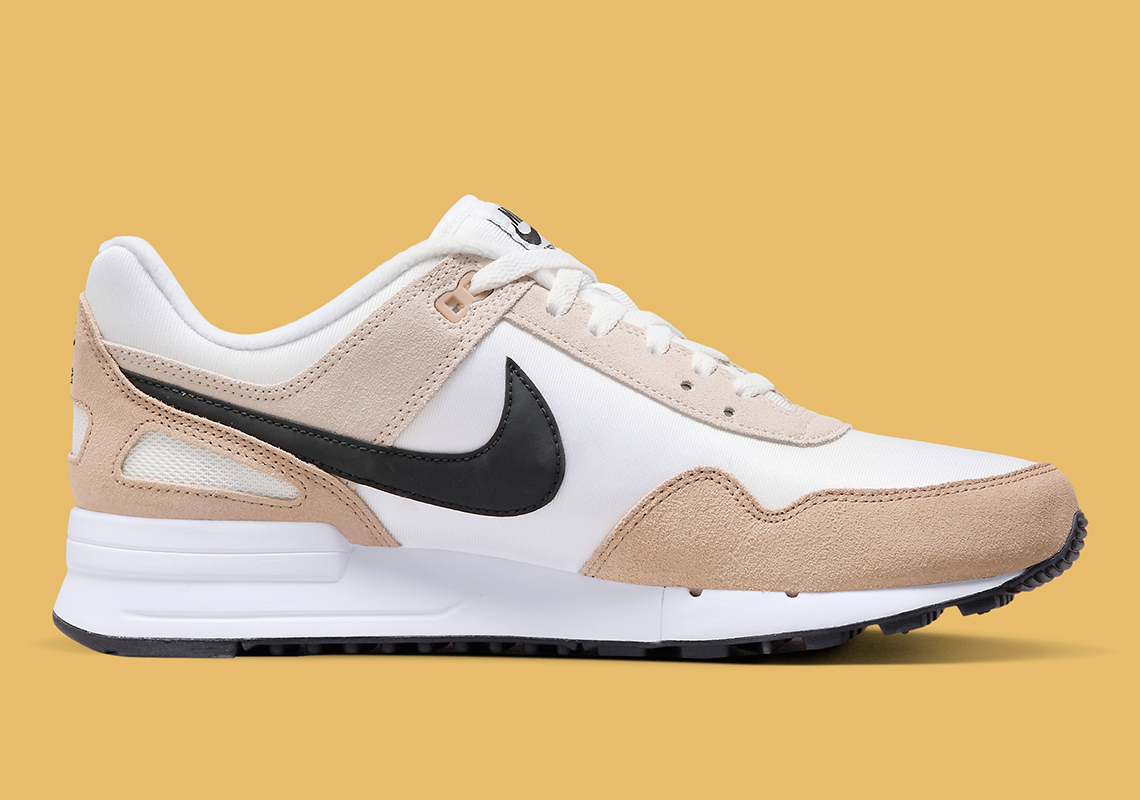 Homme  Chaussures de sport NIKE Retrorunning Nike NIGHTGAZER Beige Beige >  Ilmondodinone