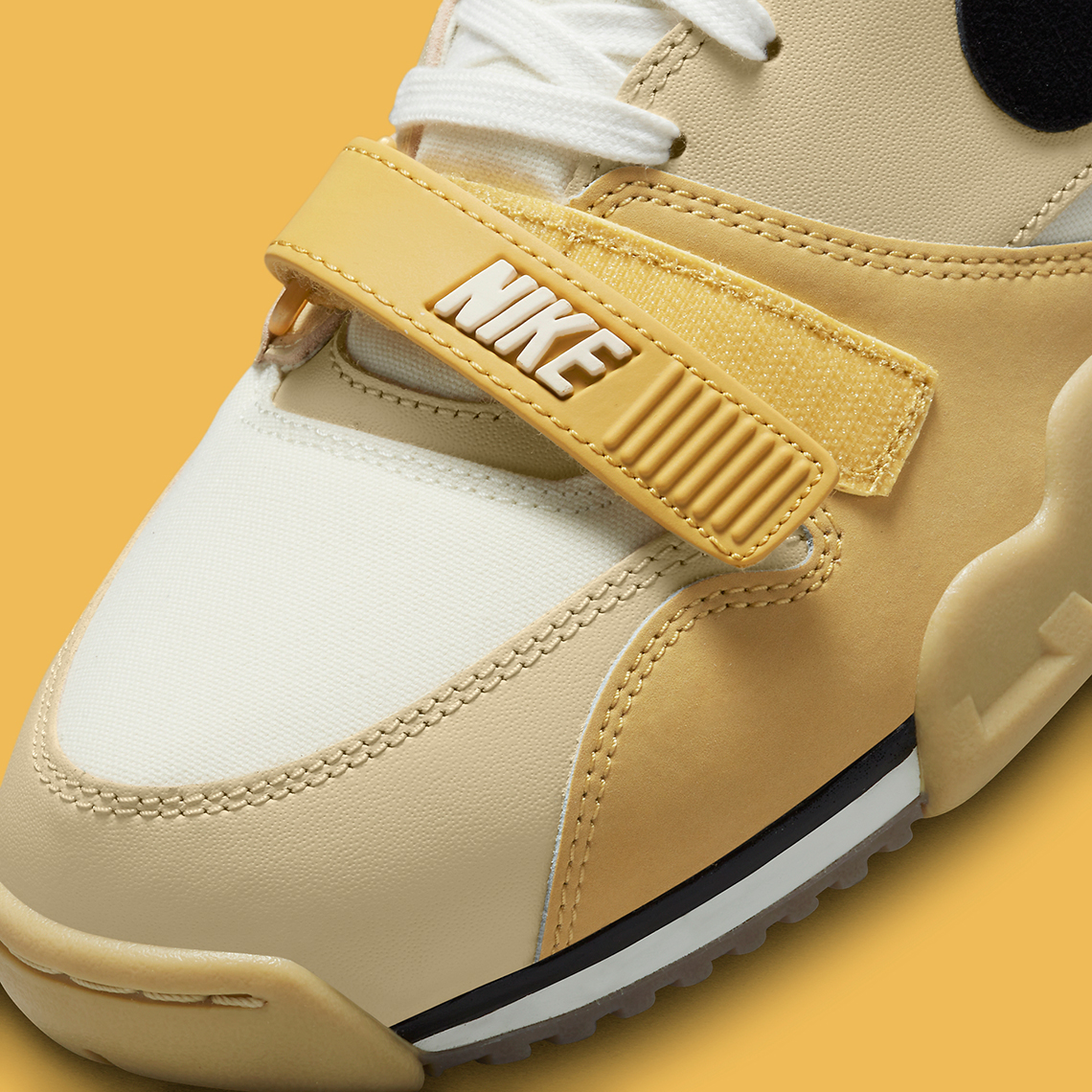 Nike Air Trainer SC Sneakerboot Wheat •