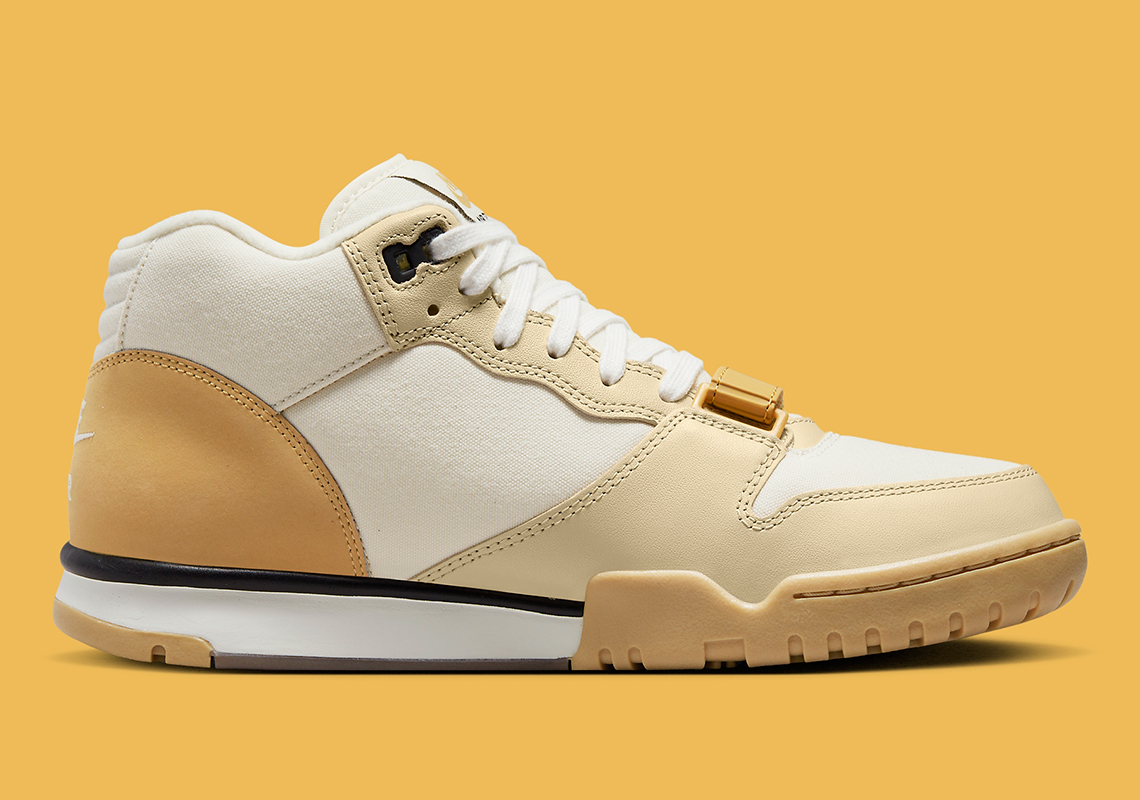 Nike Air Trainer SC Sneakerboot Wheat •