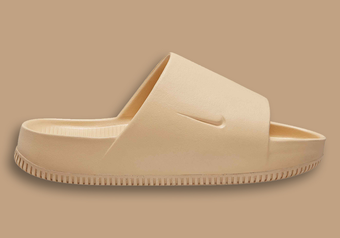 This Nike Calm Slide Brings The Summer To Your Home