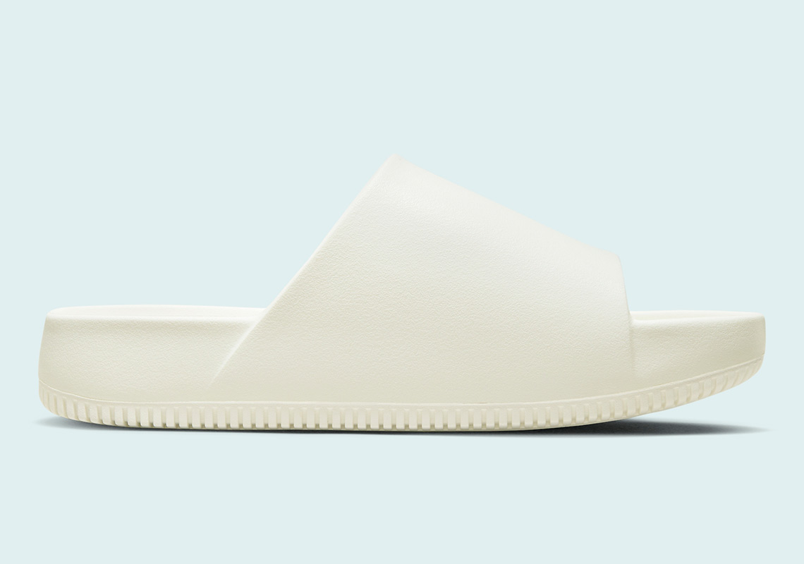 This Nike Calm Slide Brings The Summer To Your Home