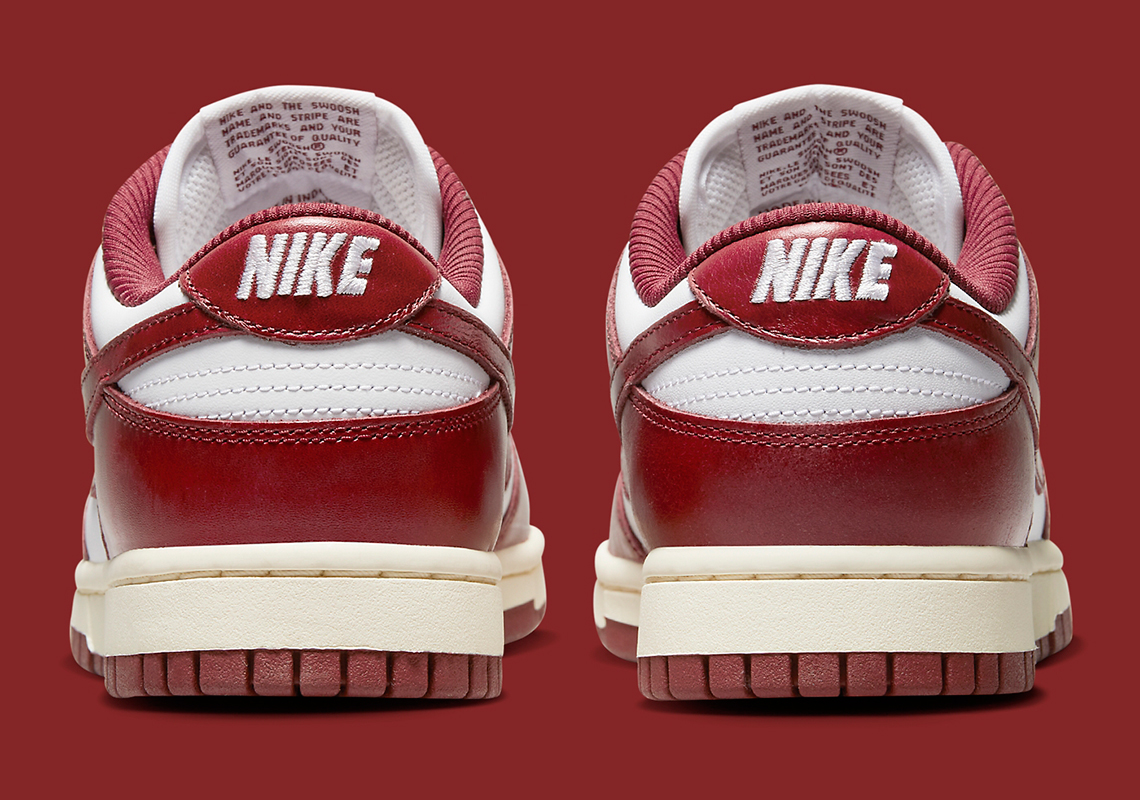 dunk low team red