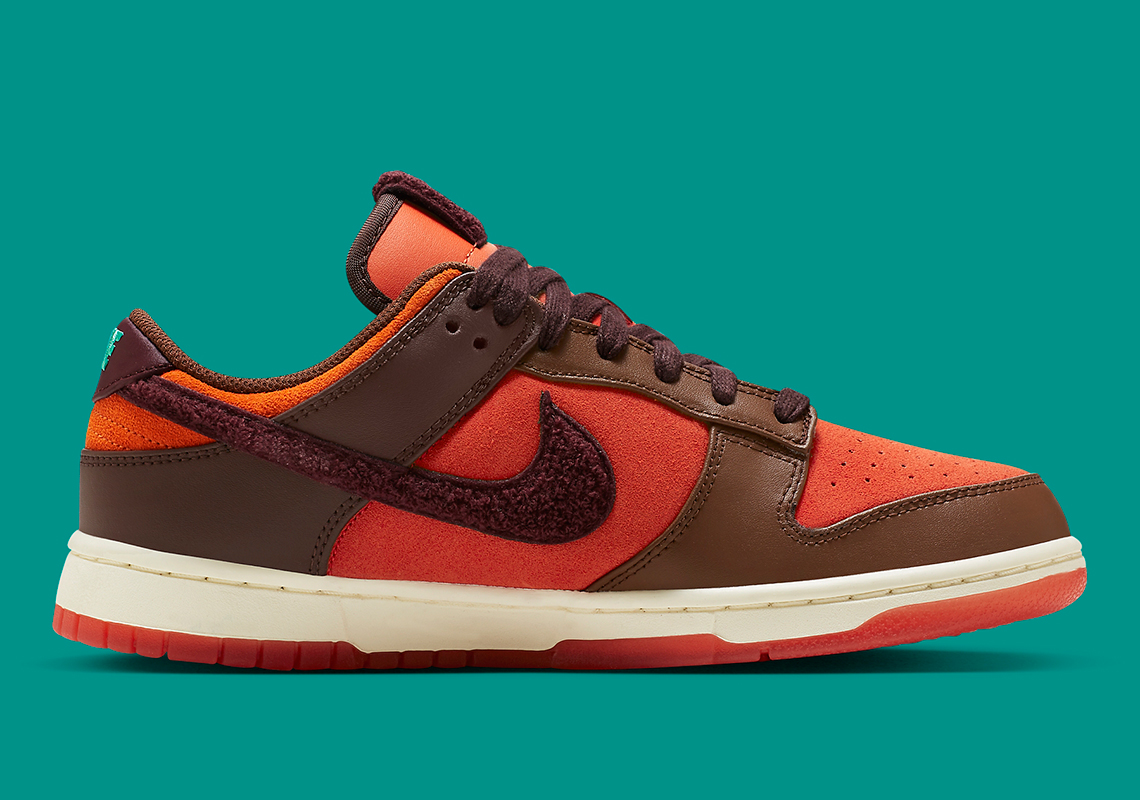 nike dunk low year of the rabbit FD4203 661 6