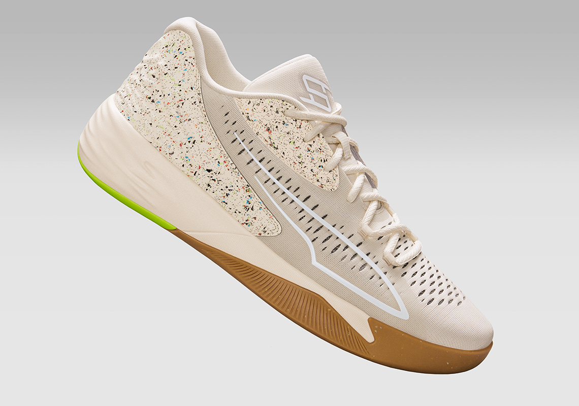 Travis Scott Shoes Reintroduce Breanna Stewart 5