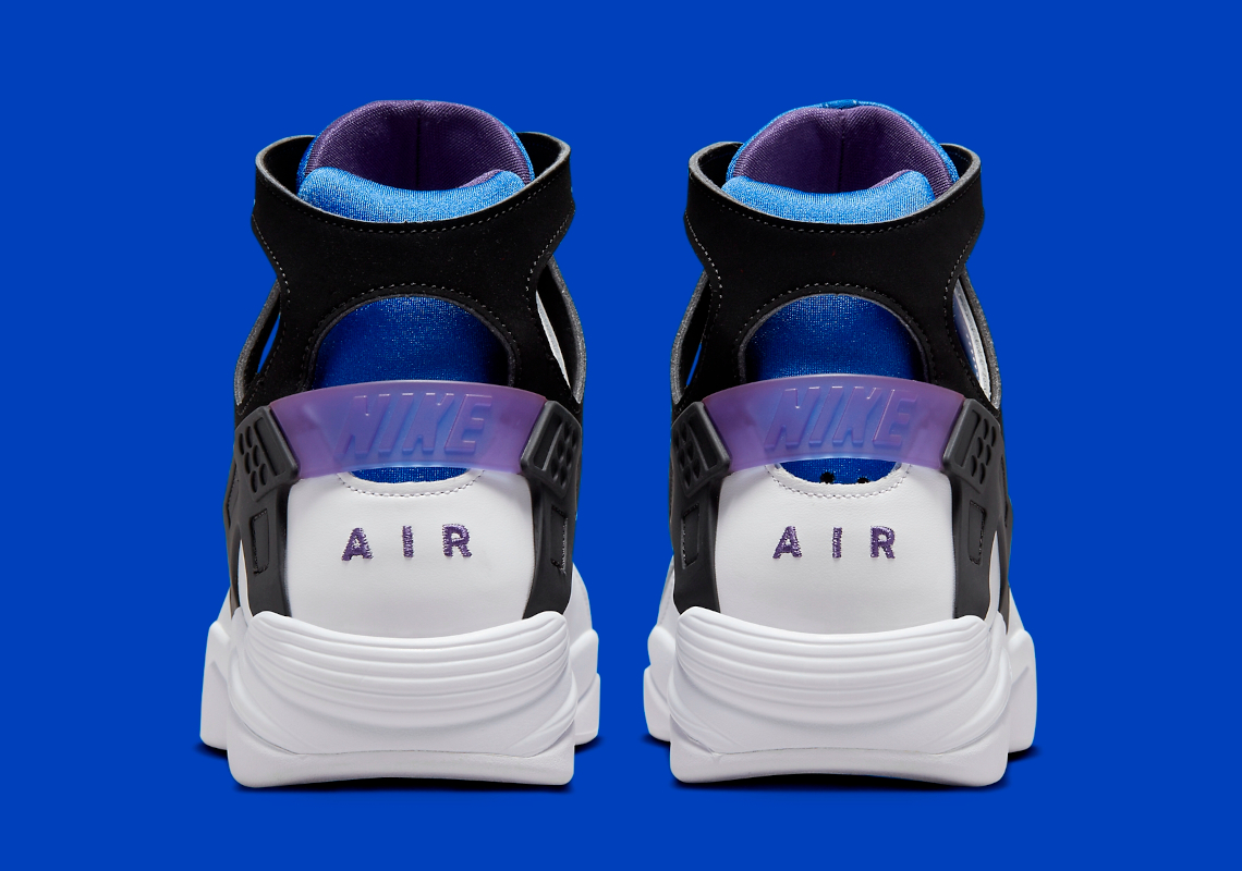 Nike Mens Air Flight Huarache Shoes – Extra Butter