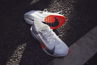 nike light ZoomX Vaporfly 3 Prototype 01