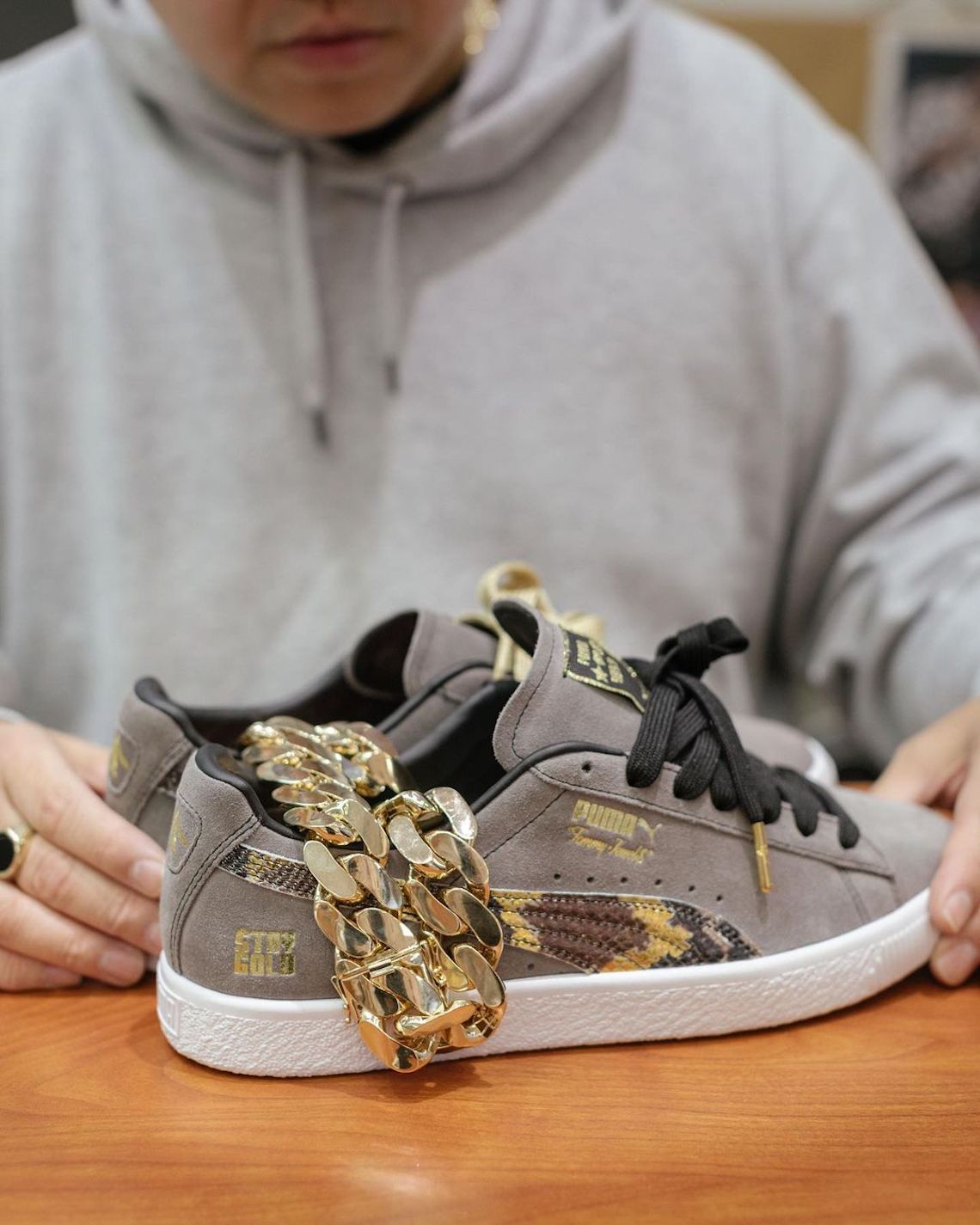 Gold hotsell puma sneakers