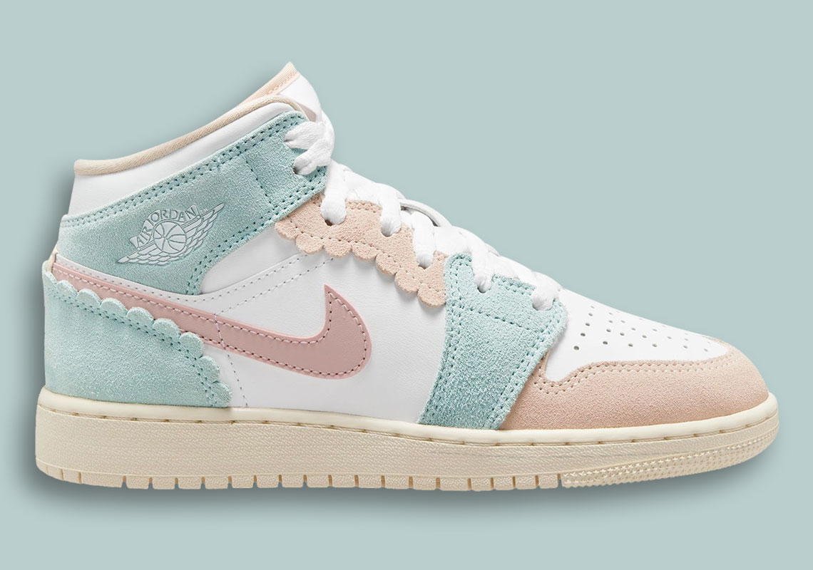 Scalloped Paneling Outfits This Pastel-Dressed Air Jordan 1 Mid