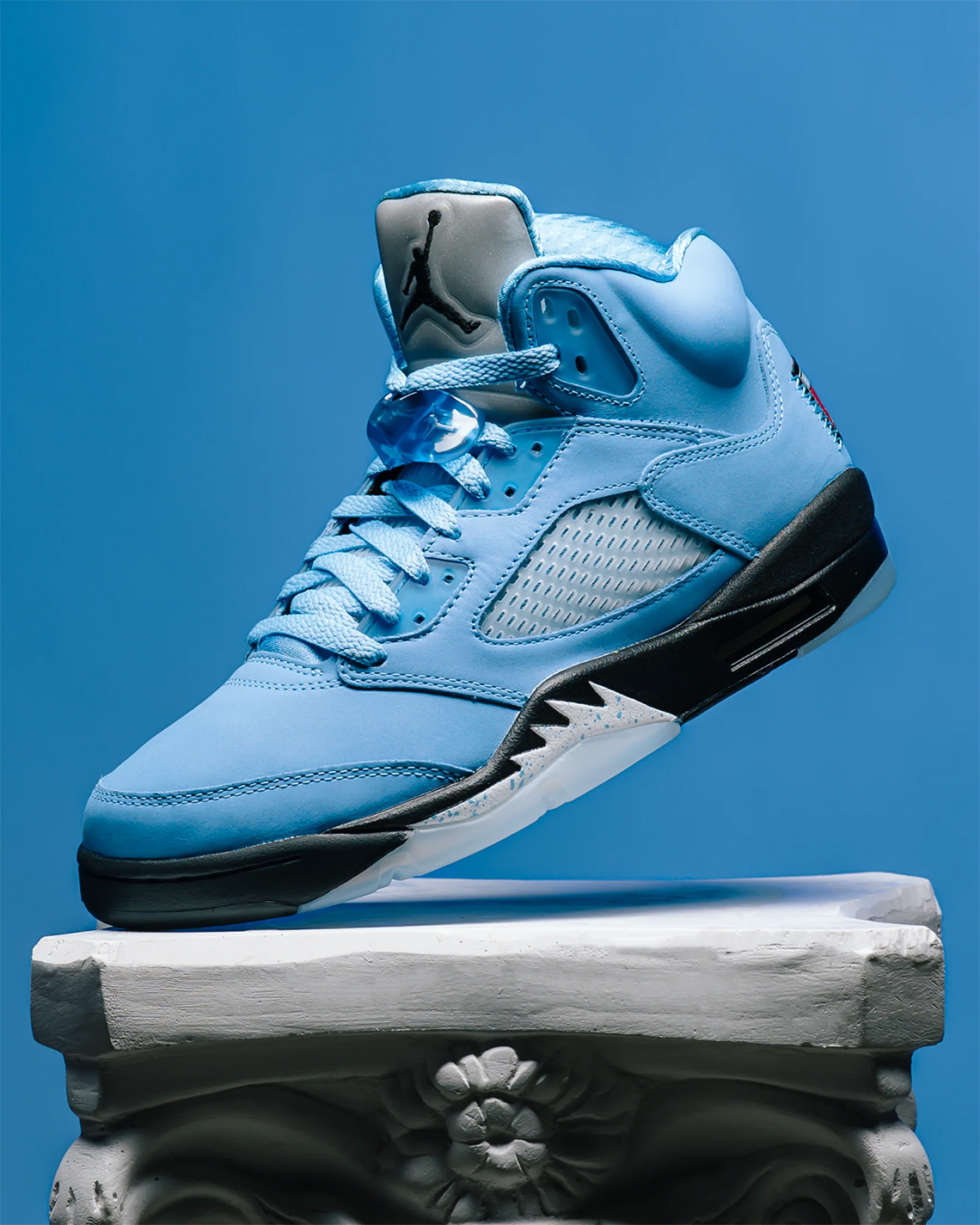 Official Look at the 'UNC' Air Jordan 5