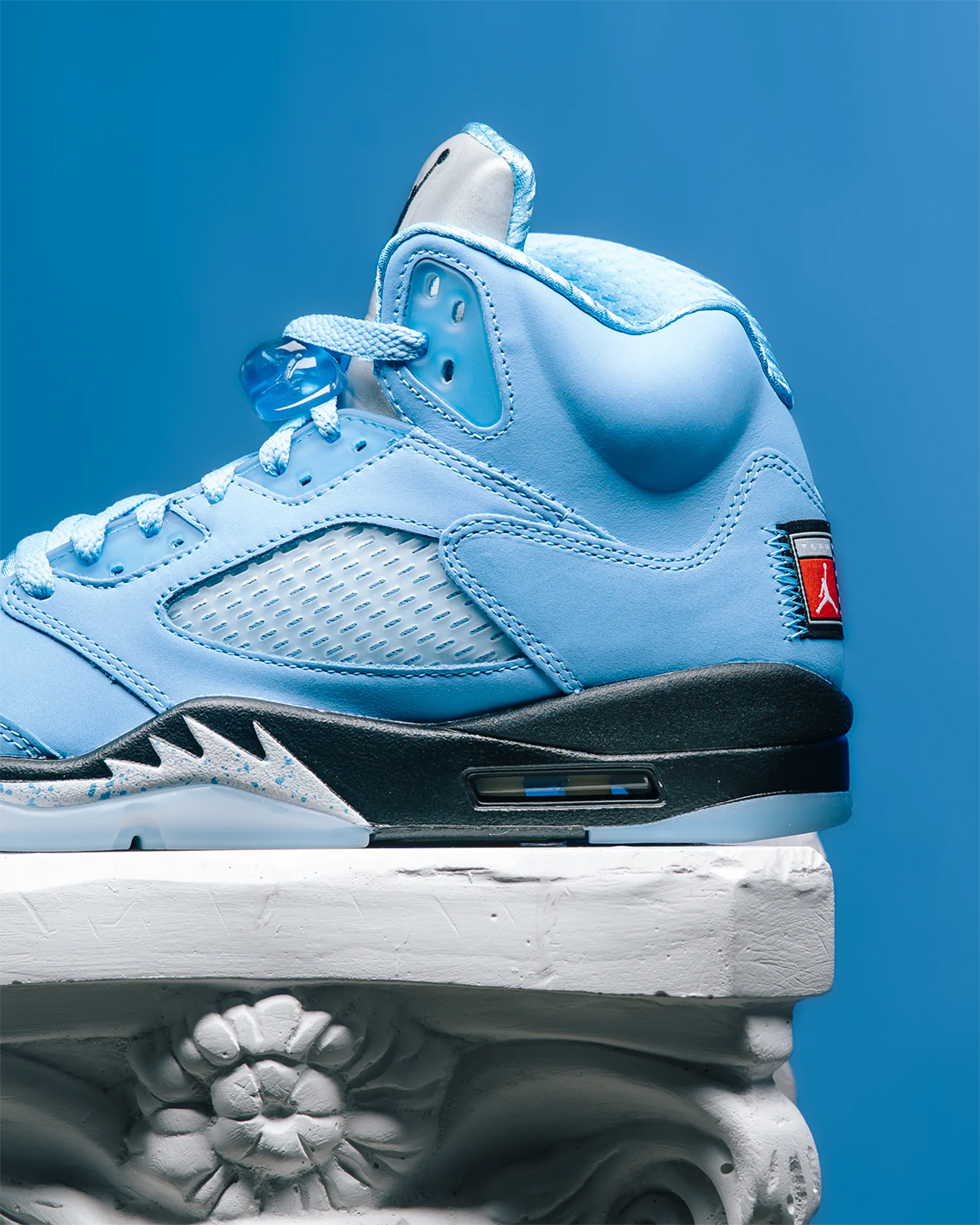 Sneakers Release – Jordan 5 Retro SE “UNC” Men’s  Shoe Launching 3/4