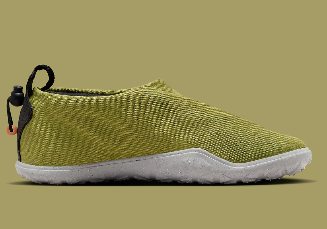 Nike ACG Air Moc Olive/Grey DZ3407-300 Release | SneakerNews.com