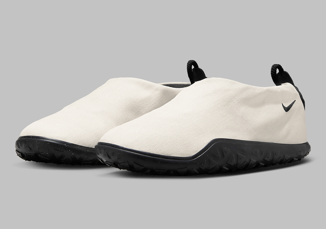 nike acg air moc sail black DZ3407 100 3