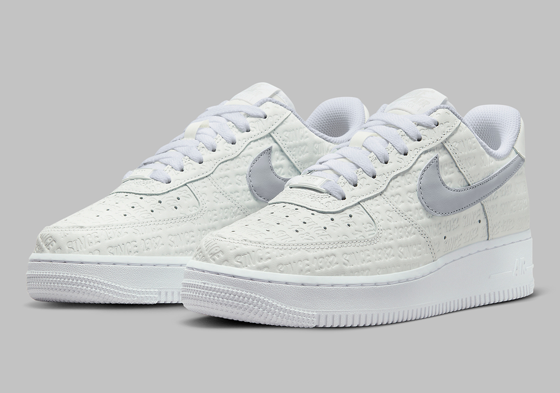 Nike Air Force 1 Low Since 82 Triple White