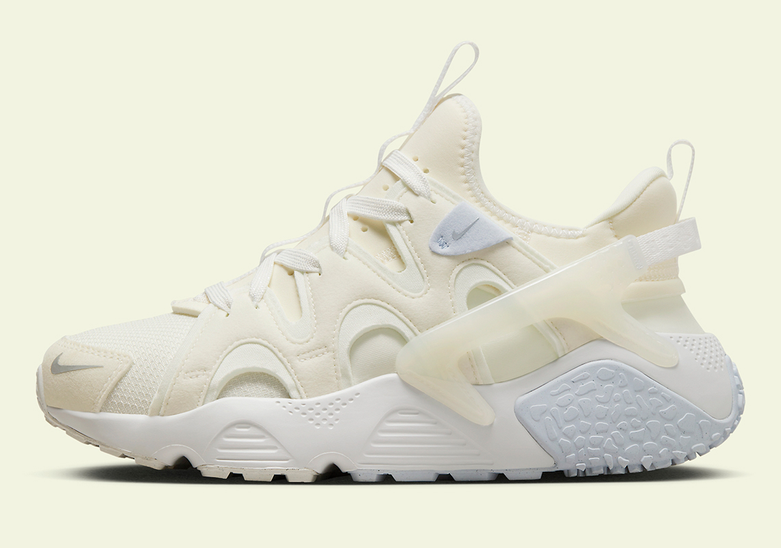 Nike Air Huarache Craft Coconut Milk DQ8031-102 | SneakerNews.com