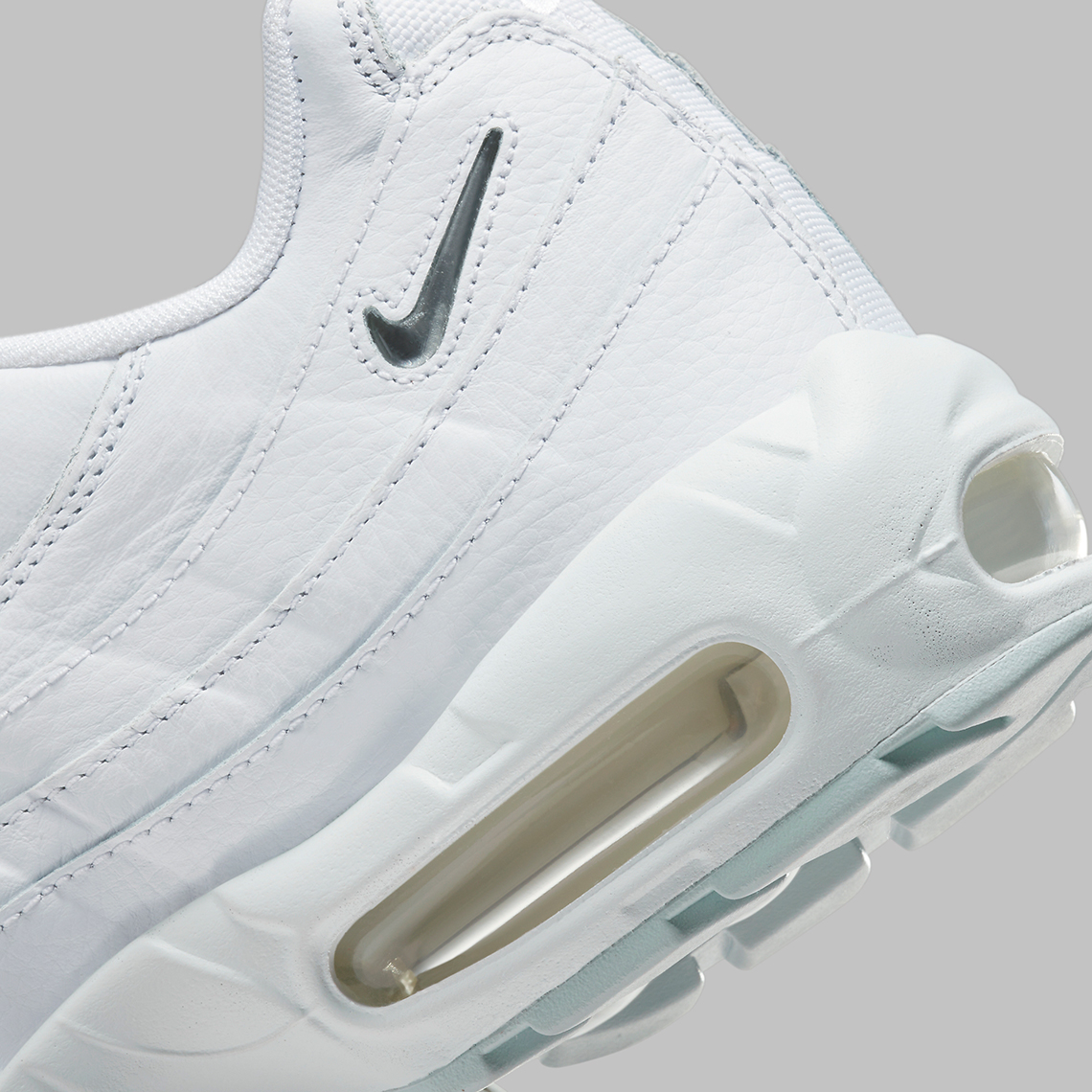 womens air max 95 triple white