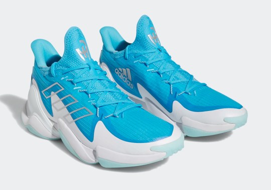 Super Bowl LVII MVP Pat Mahomes Releases A “Sky Rush” Colorway Of His malmo adidas Impact FLX