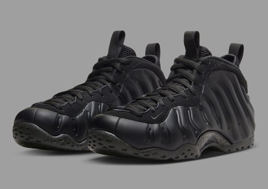 First Look At The Nike Air Foamposite One “Anthracite” Releasing 2023