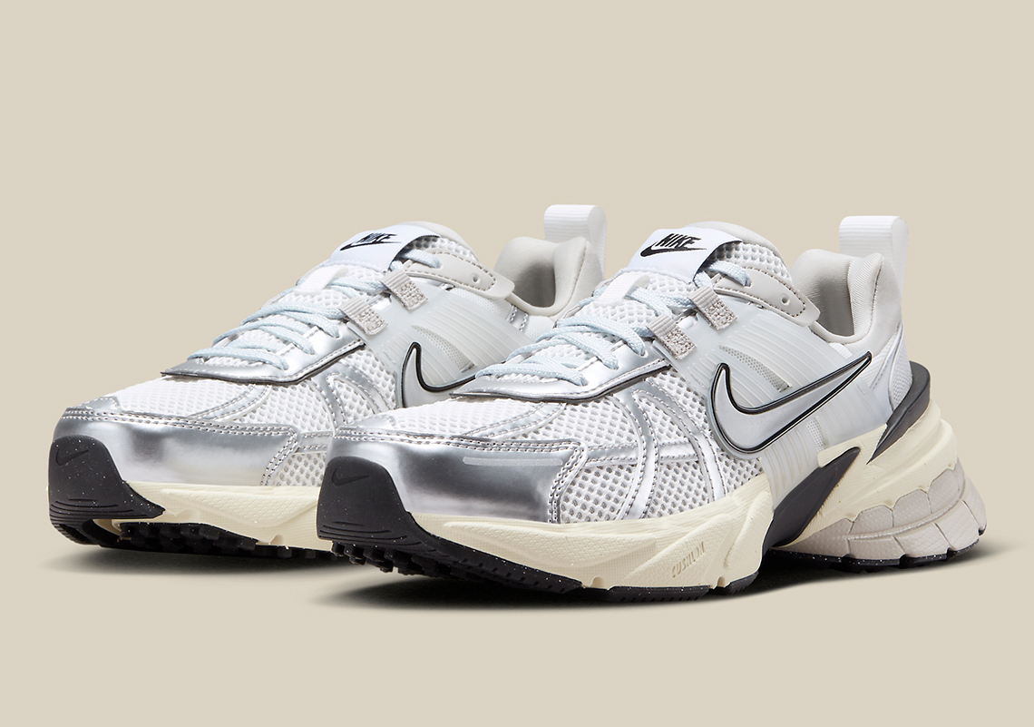 Nike Runtekk Summit White Metallic Silver FD0736 100 4