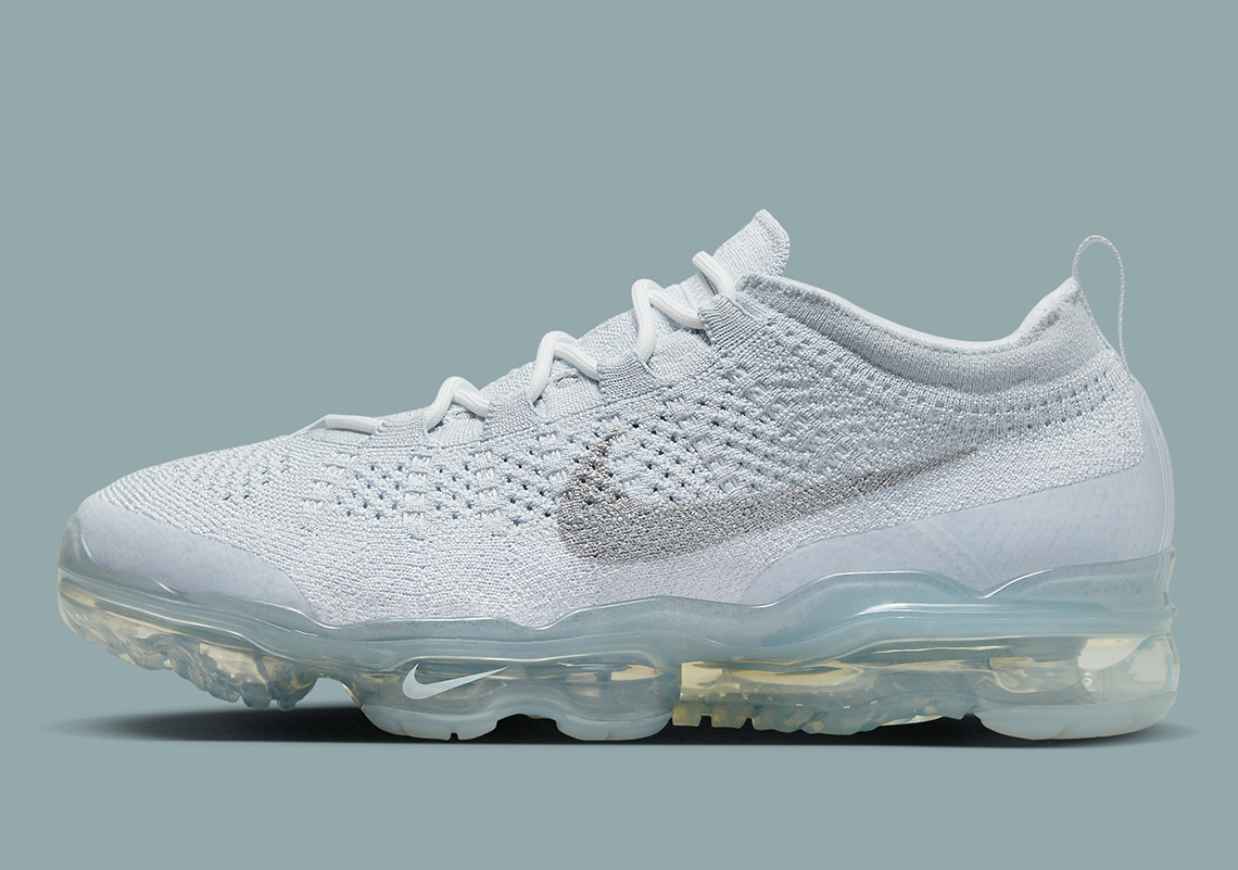 The Nike VaporMax Flyknit 2023 More Faithfully Recreates The "Pure Platinum" Colorway