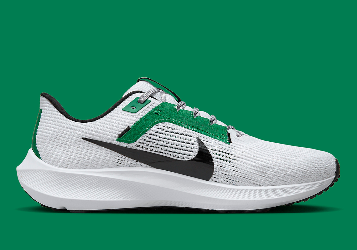 Nike Zoom Pegasus 40 Oregon Track Club FJ2845 100 3