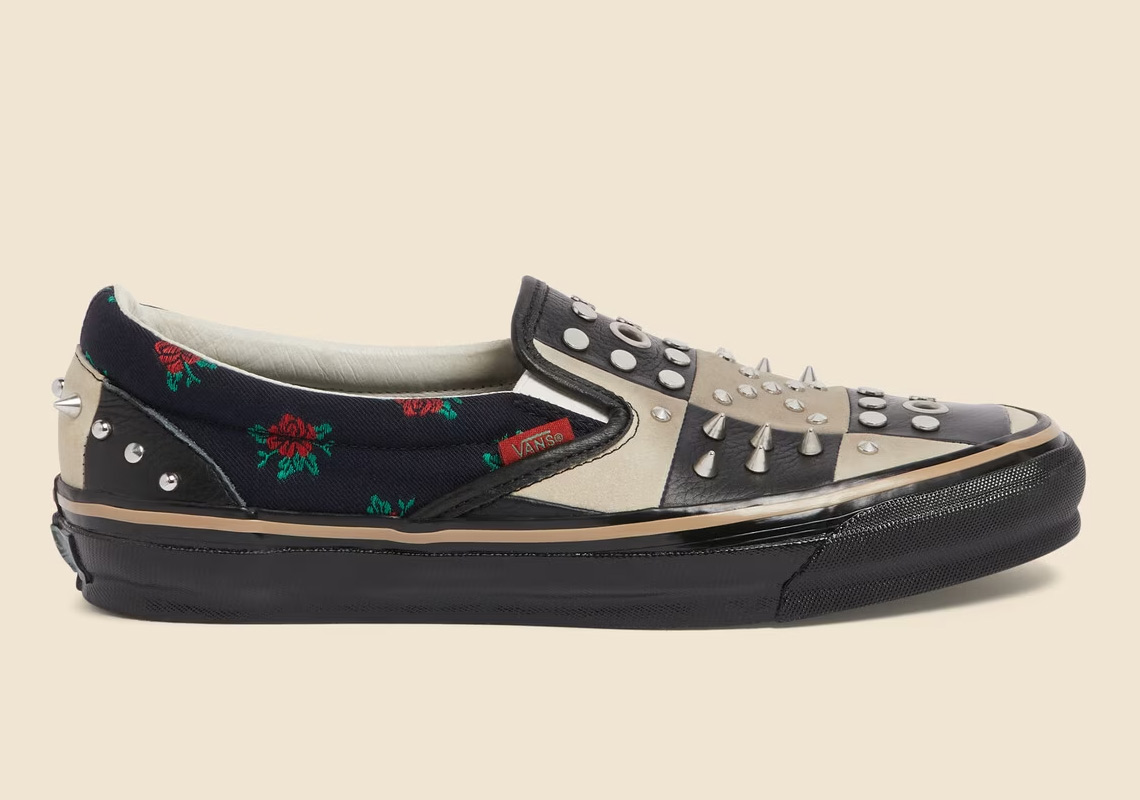 GUCCI VAULT x Vans Vault 2023 This collaboration can be described as Vans'  first shot in the fashion industry this year, and major media outlets are  rushing to cover this collaborative series. 