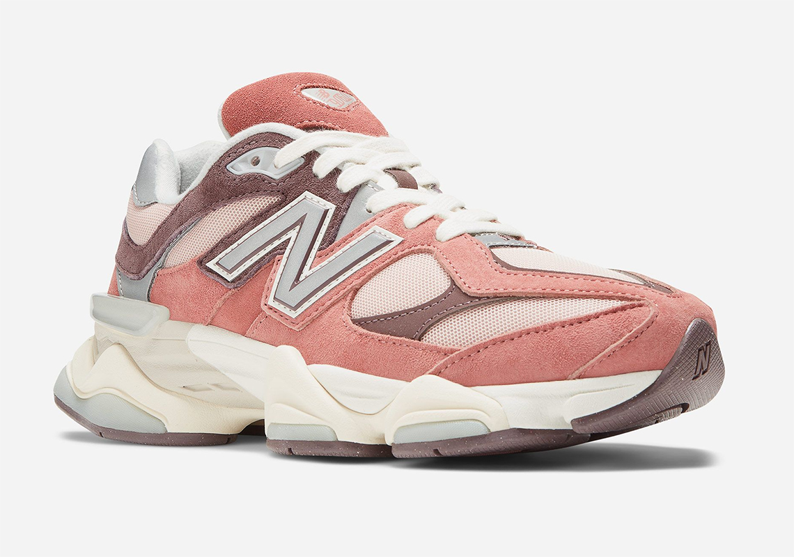 The New balance iv574bee Shows Out In Cherry Blossom Pink