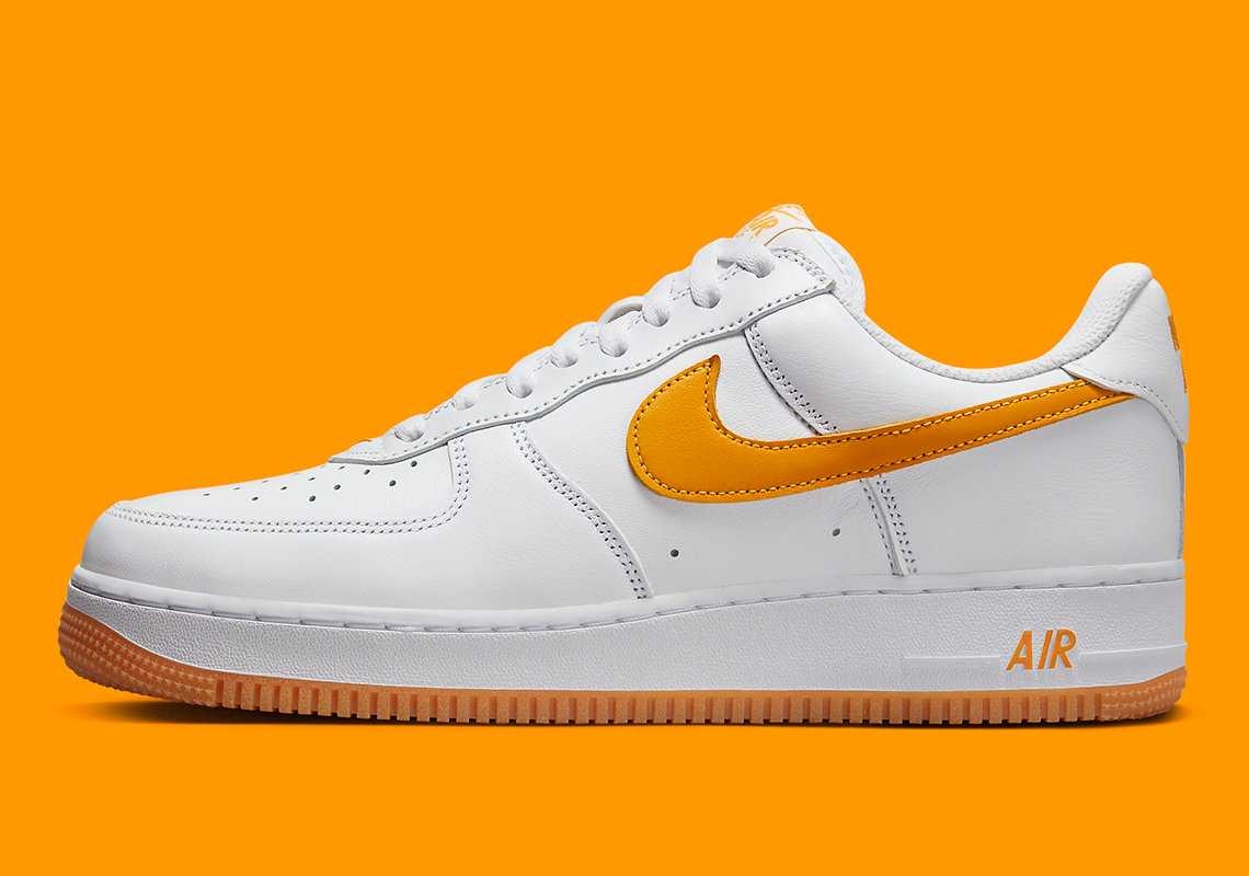 Air force 1 nike on sale orange