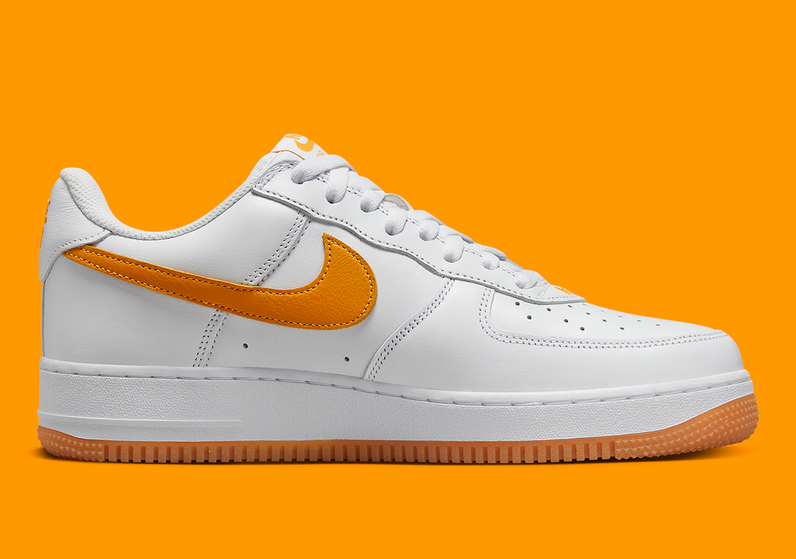 White and orange on sale nike air force 1