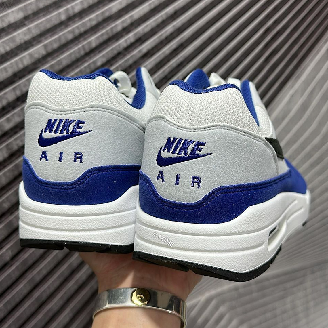 Air max 72 hot sale deep royal